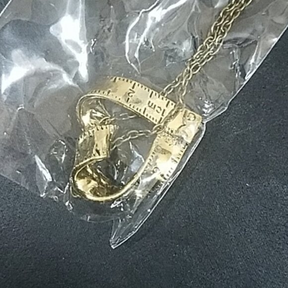 Heart Shaped Measuring Tape Pendant Necklace - Picture 5 of 6